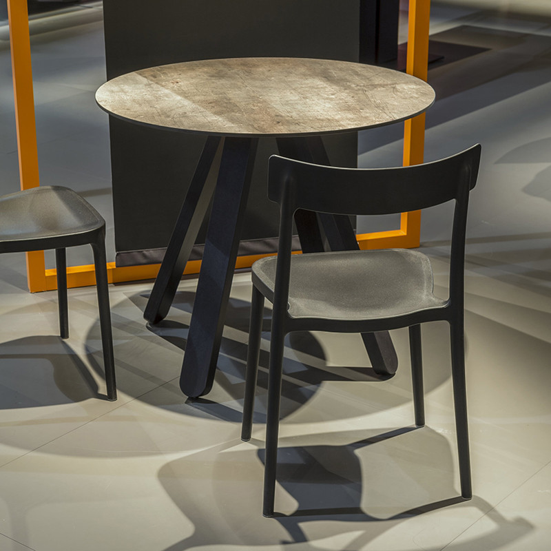 Chaise de cuisine noir Connubia - Argo sur CDC Design